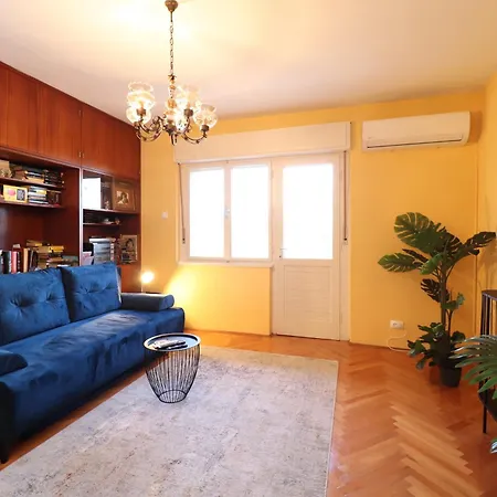 Happy, Perfect For Two, With Seaview Balconies And Free Parking Opatija