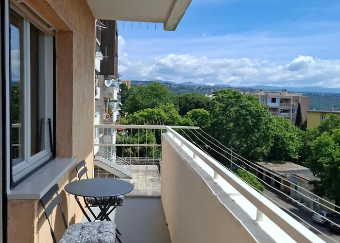 Happy, Perfect For Two, With Seaview Balconies And Free Parking Apartment Opatija